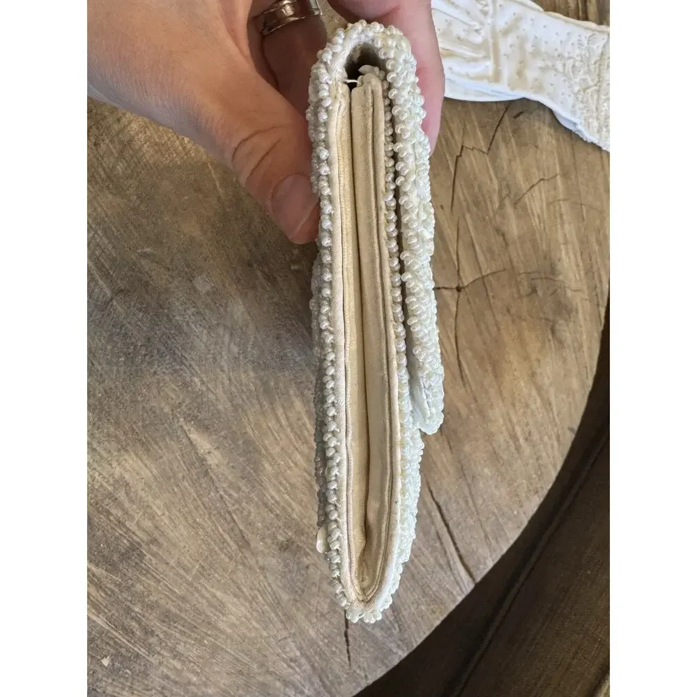 Vtg Weinstock-Hale Beaded Envelope Clutch Seed Beads Gloves White Bridal Evening